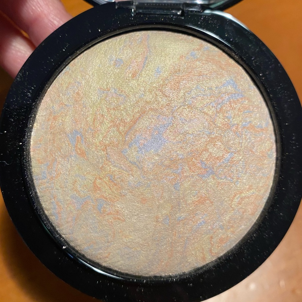 MAC Mineralize Skinfinish Powder Highlighter - Picture 8 of 17